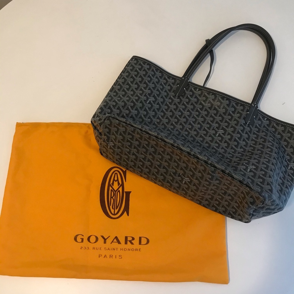 Medium grey goyard tote